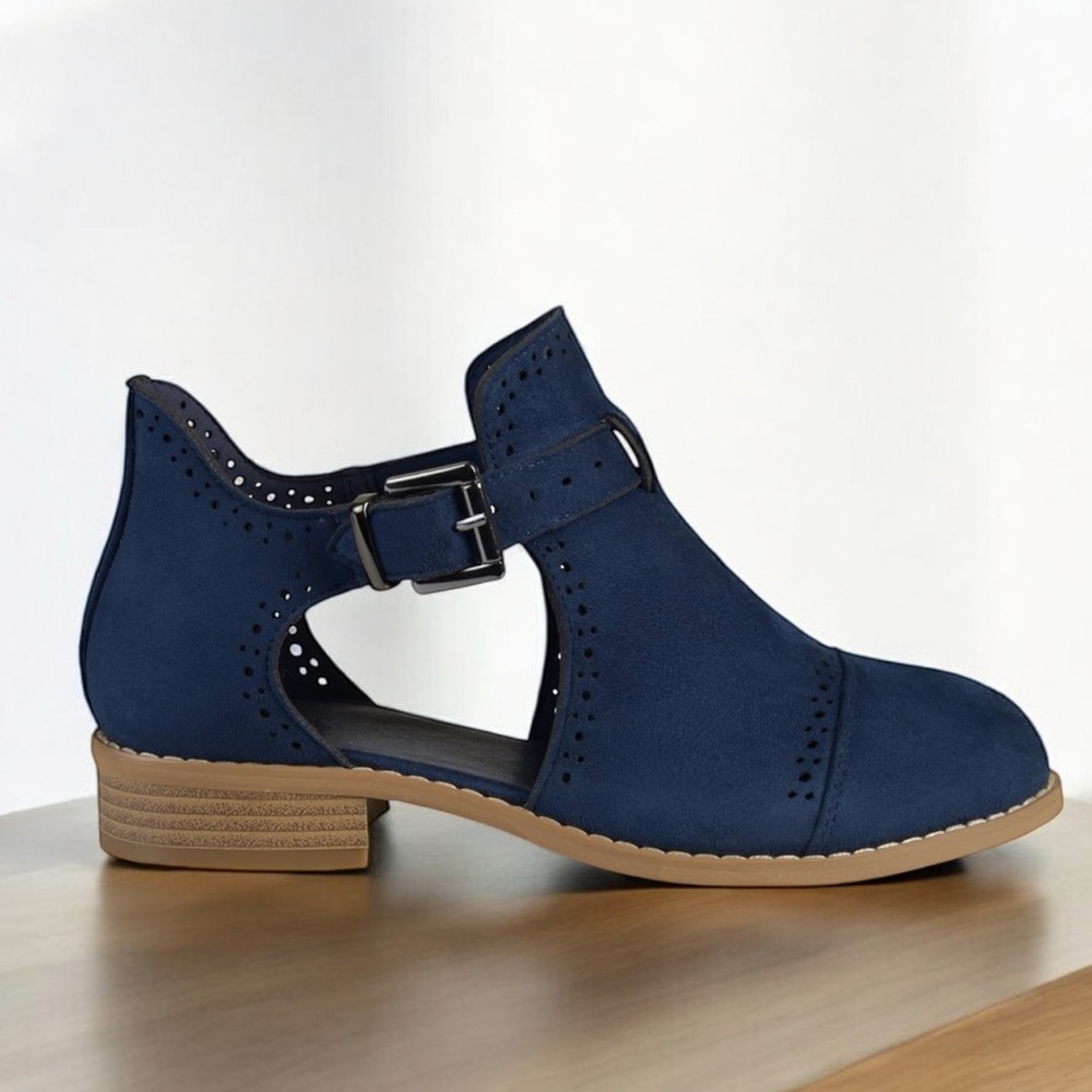 JC Women’s Faux Lasercut Leather Oxfords Shoes With Buckle Navy BLUE  Size 7.5